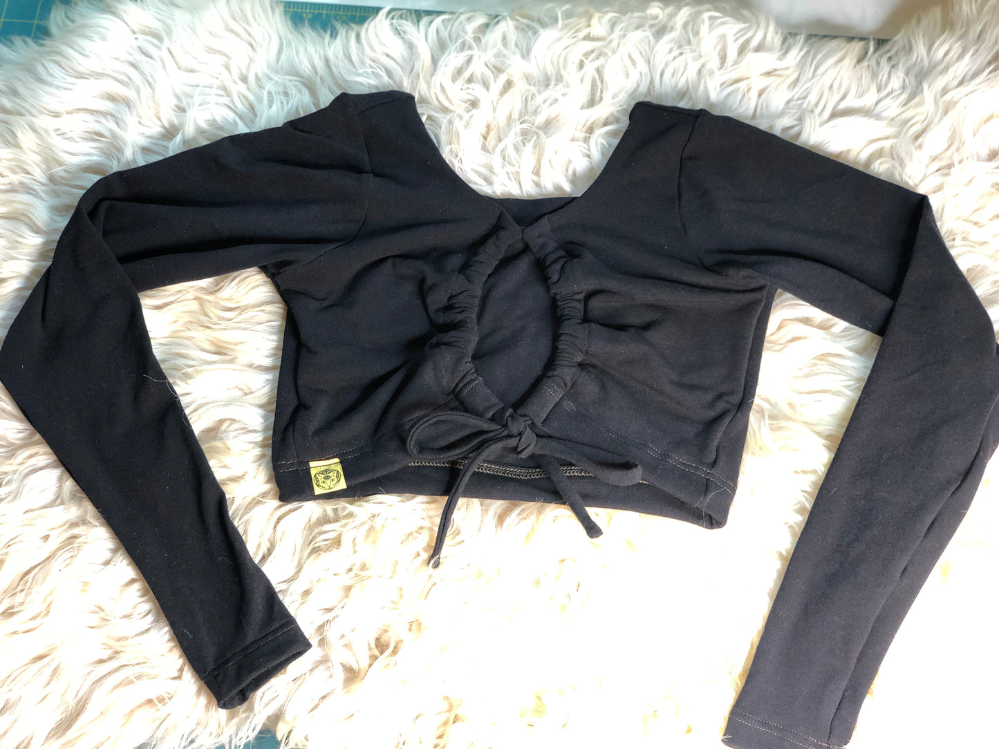 Keyhole Crop (Size XS)