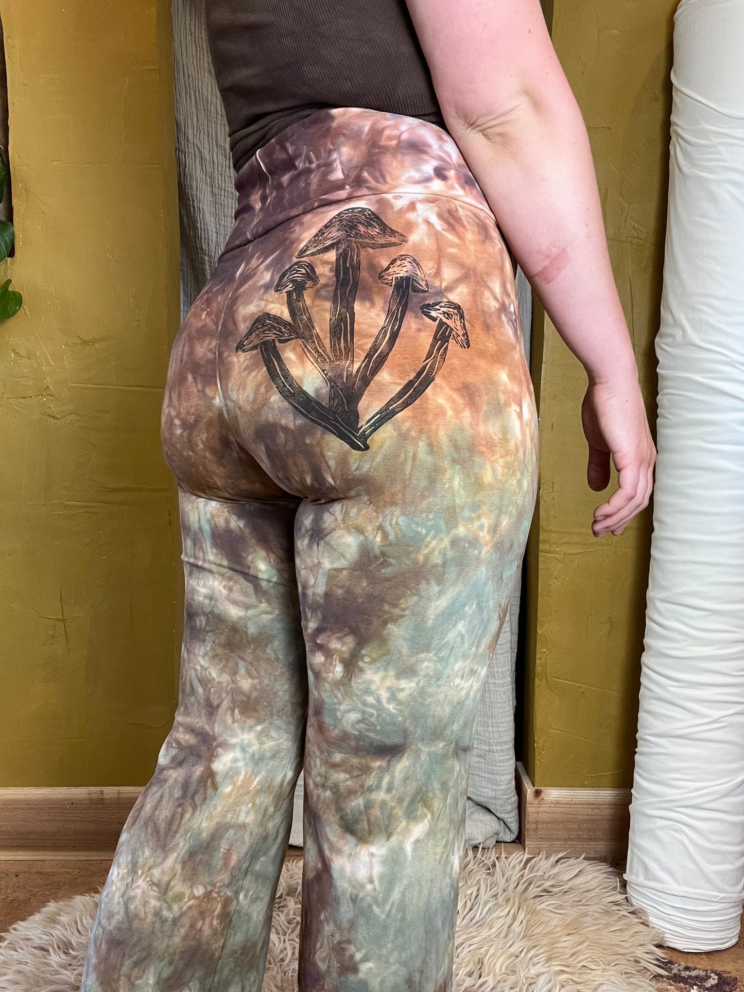 Yoga Pants (XL)