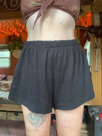 Organic Shorts (L)