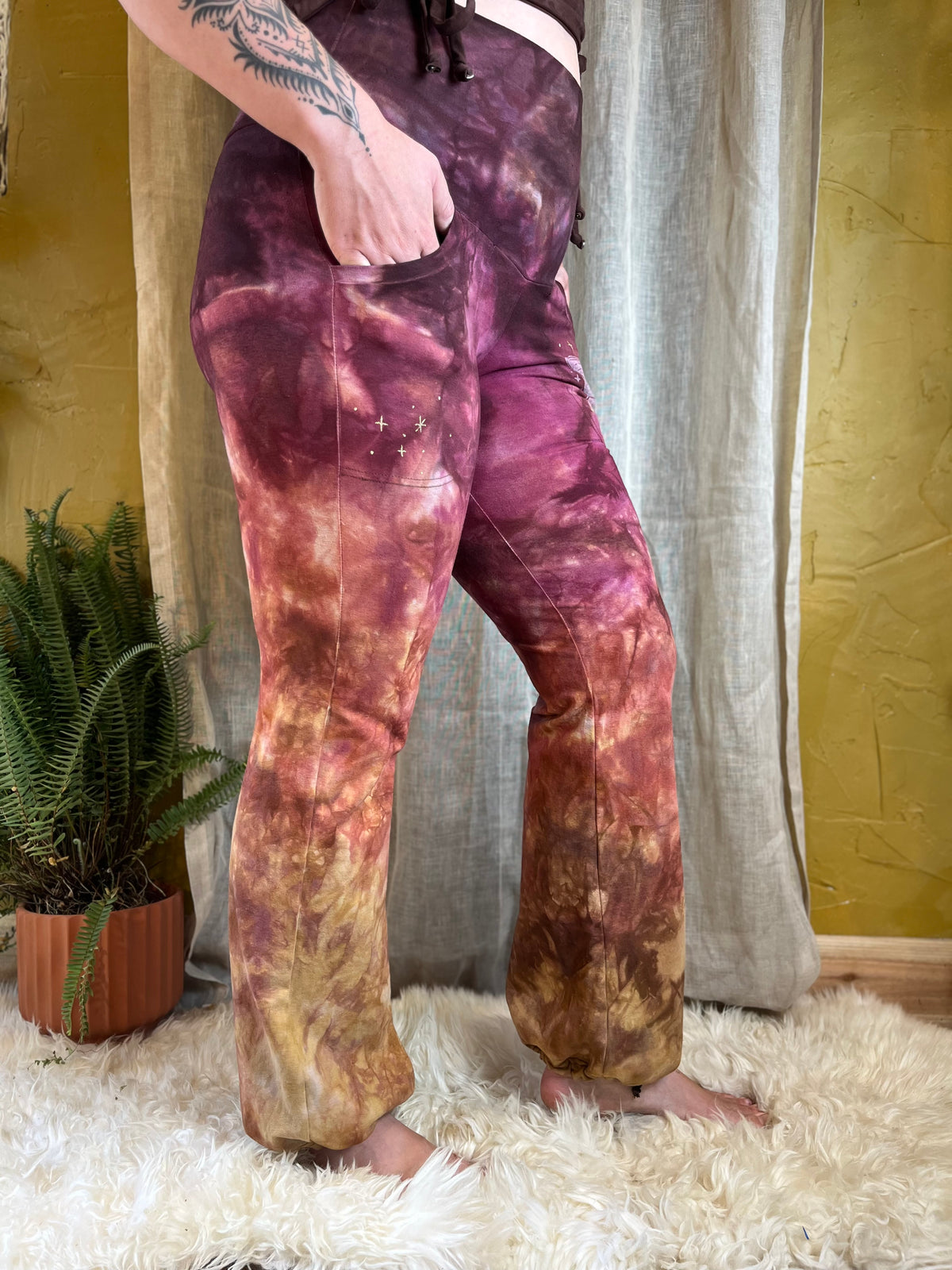 Datura Flares (Core & Cozy)