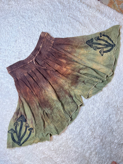 Mushroom Shorts (XL/2X)