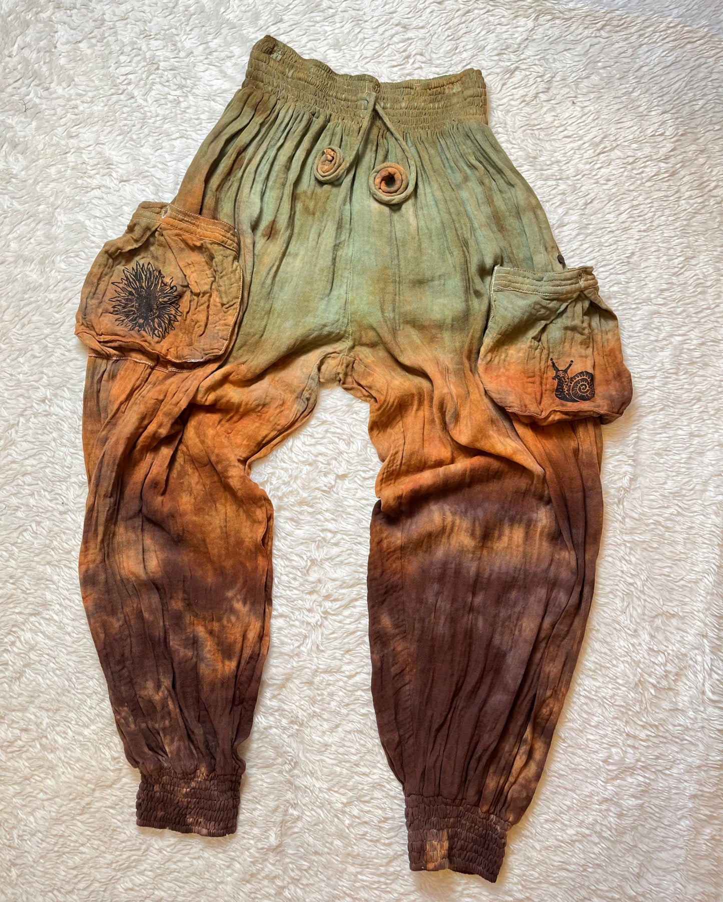 Snail/Sunflower Joggers (L/XL)