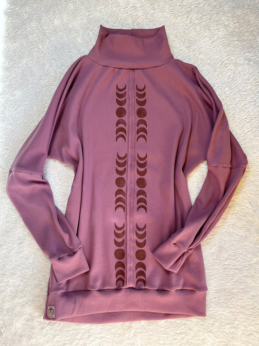 Full-Length Moon Phase Pullover (M-XXL)