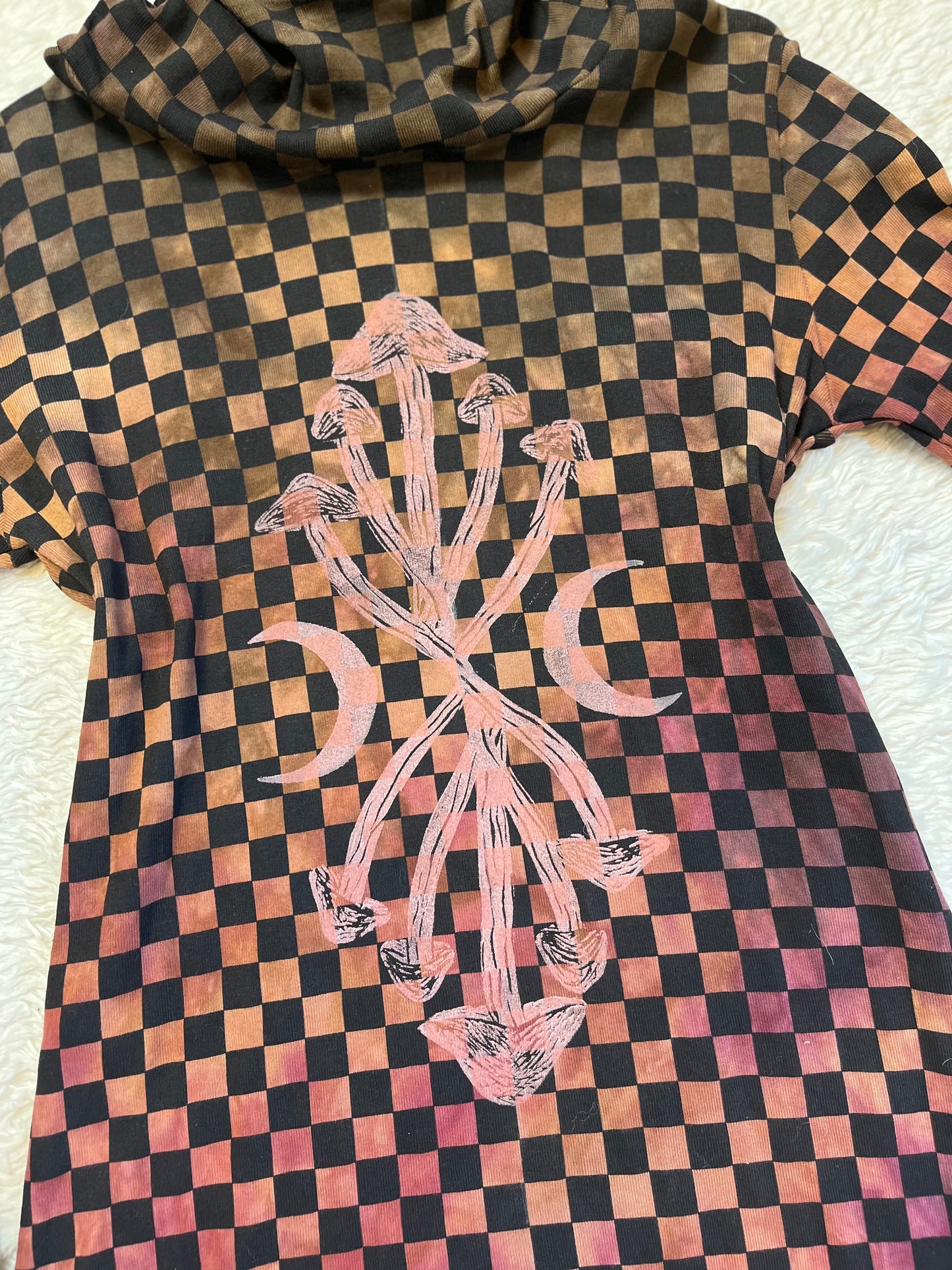 Checkered Patchouli Pullover (M-L)